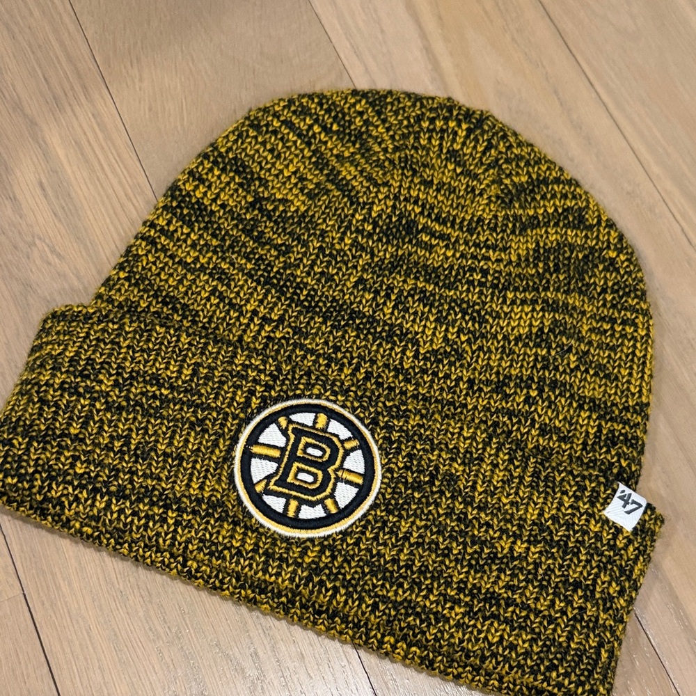 Boston Bruins Knit Beanie - Black and Gold